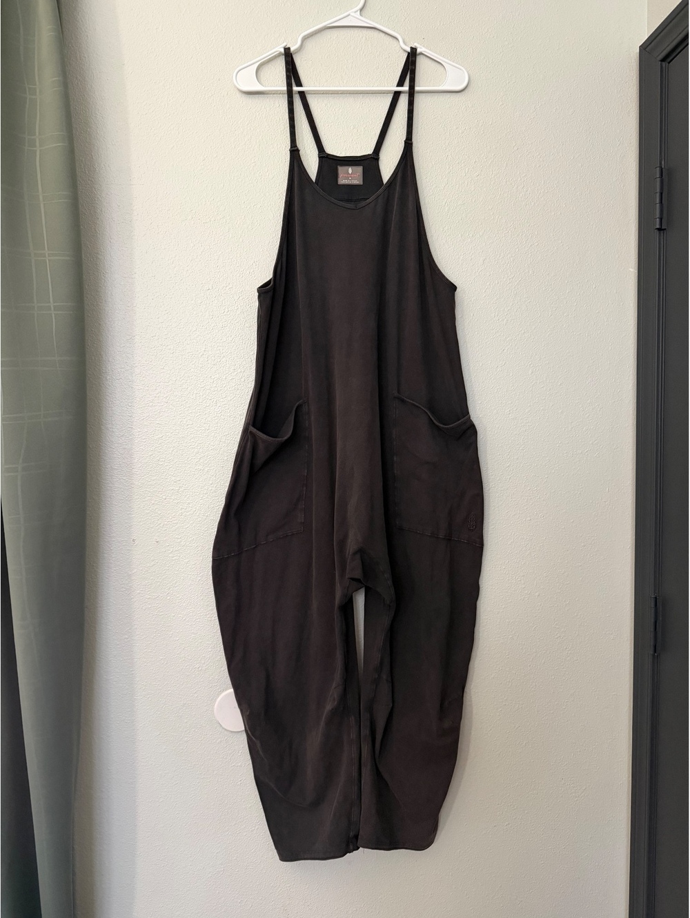 Free people hit shot medium black charcoal